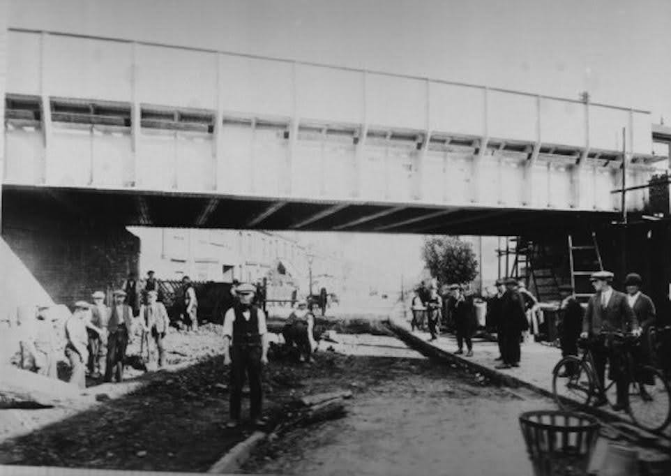 The bridge across Brighton Road enlarged in 1923